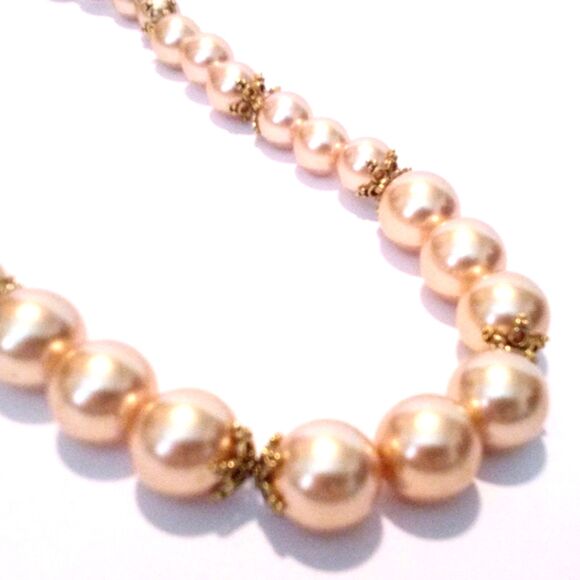 Vintage Chunky Gold Accented Graduated Champagne Colored Faux Pearl Necklace - Picture 2 of 6
